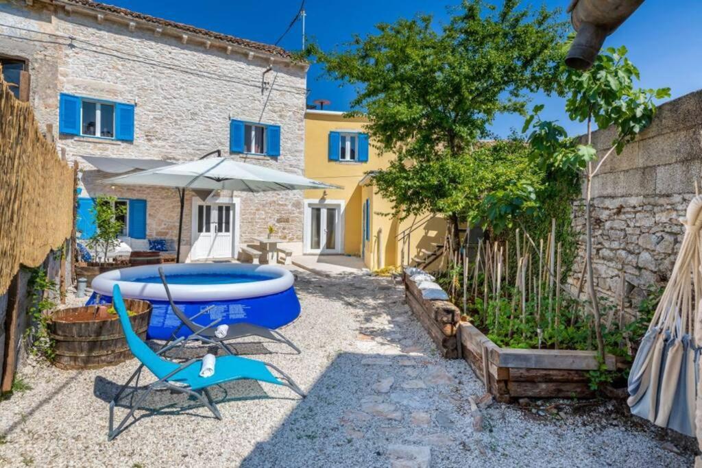Casa Di Pietra Matelici Villa Divsici Exterior photo
